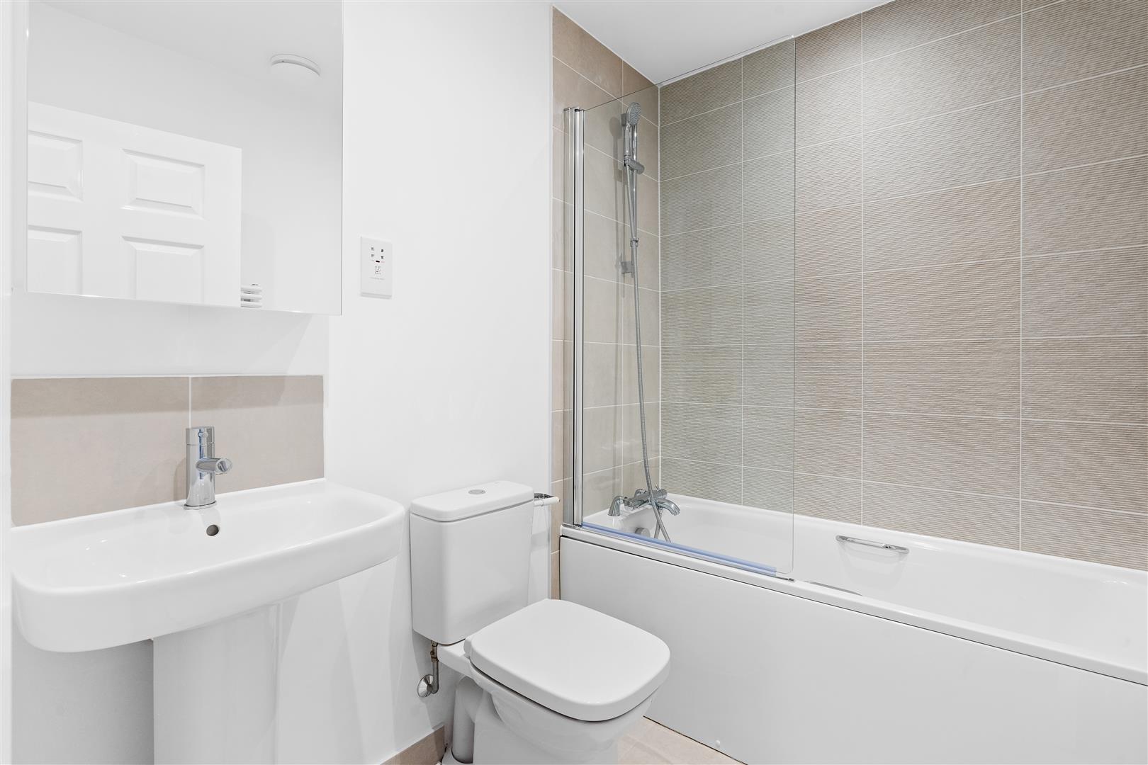 4 bed property in Simmental Drive, Milton Keynes